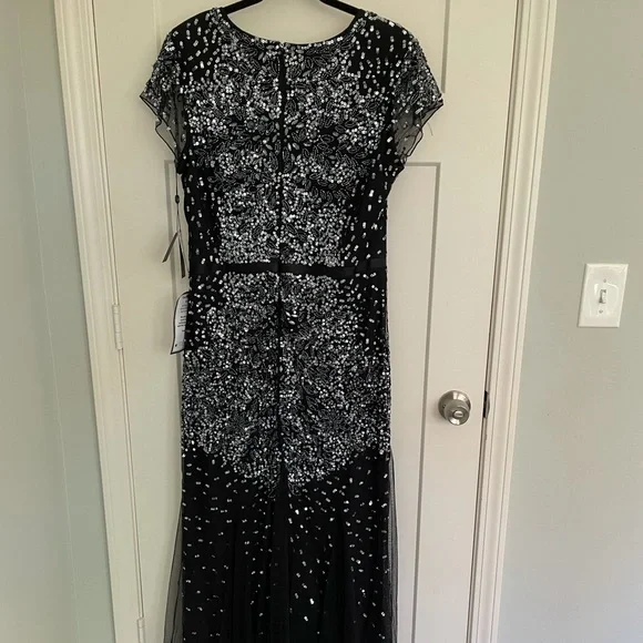 Sz 14 Adrianna Papell beaded chiffon black floor-length gown, V-neckline, NWT - Picture 13 of 14
